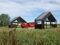 Retractable airplane hangar