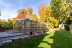 15-A189-10WhitbyOntarioRetractablepoolEnclosure